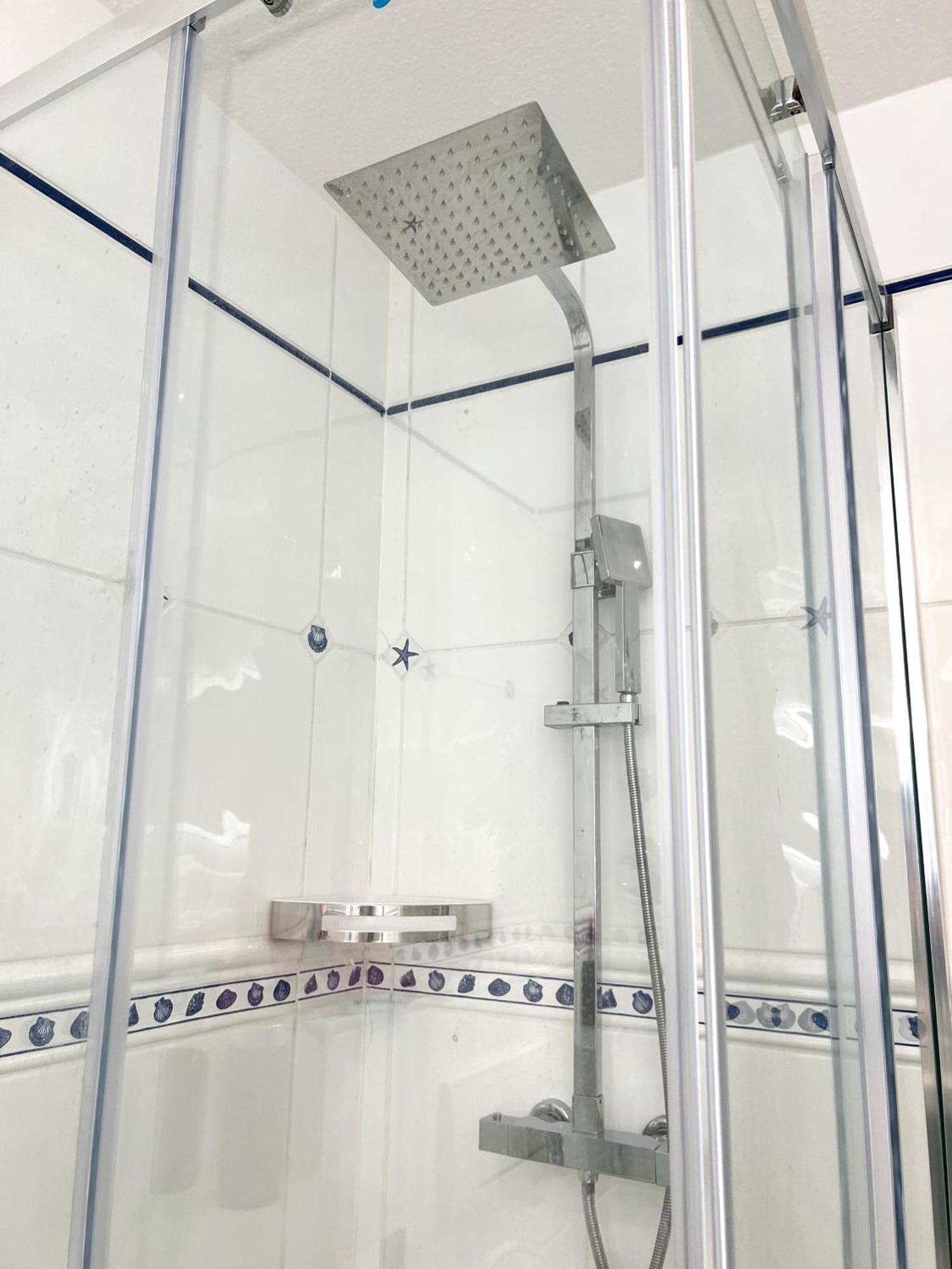 Luxus Maisonette Wohnung Am See, Wehome Premium 장크트 레온 로트 외부 사진