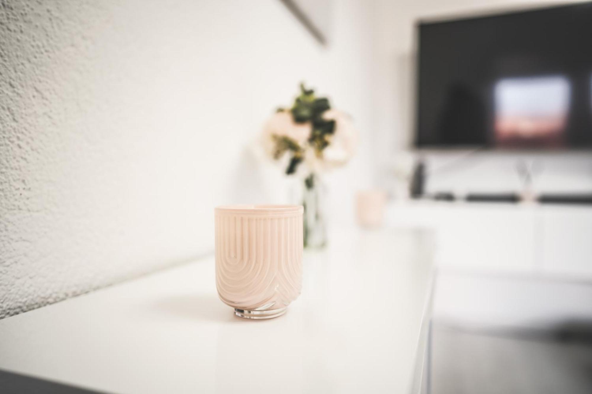 Luxus Maisonette Wohnung Am See, Wehome Premium 장크트 레온 로트 외부 사진