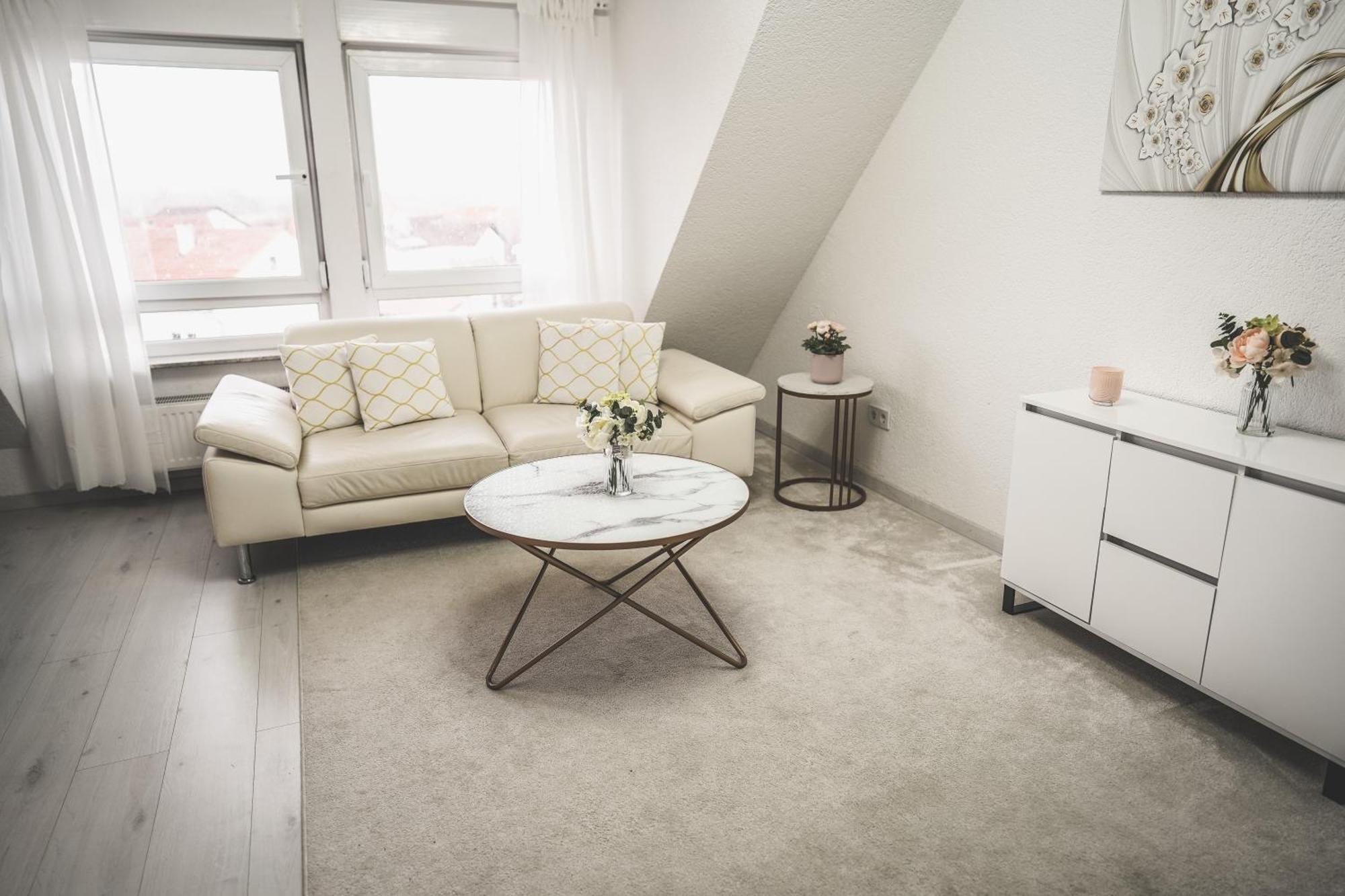 Luxus Maisonette Wohnung Am See, Wehome Premium 장크트 레온 로트 외부 사진