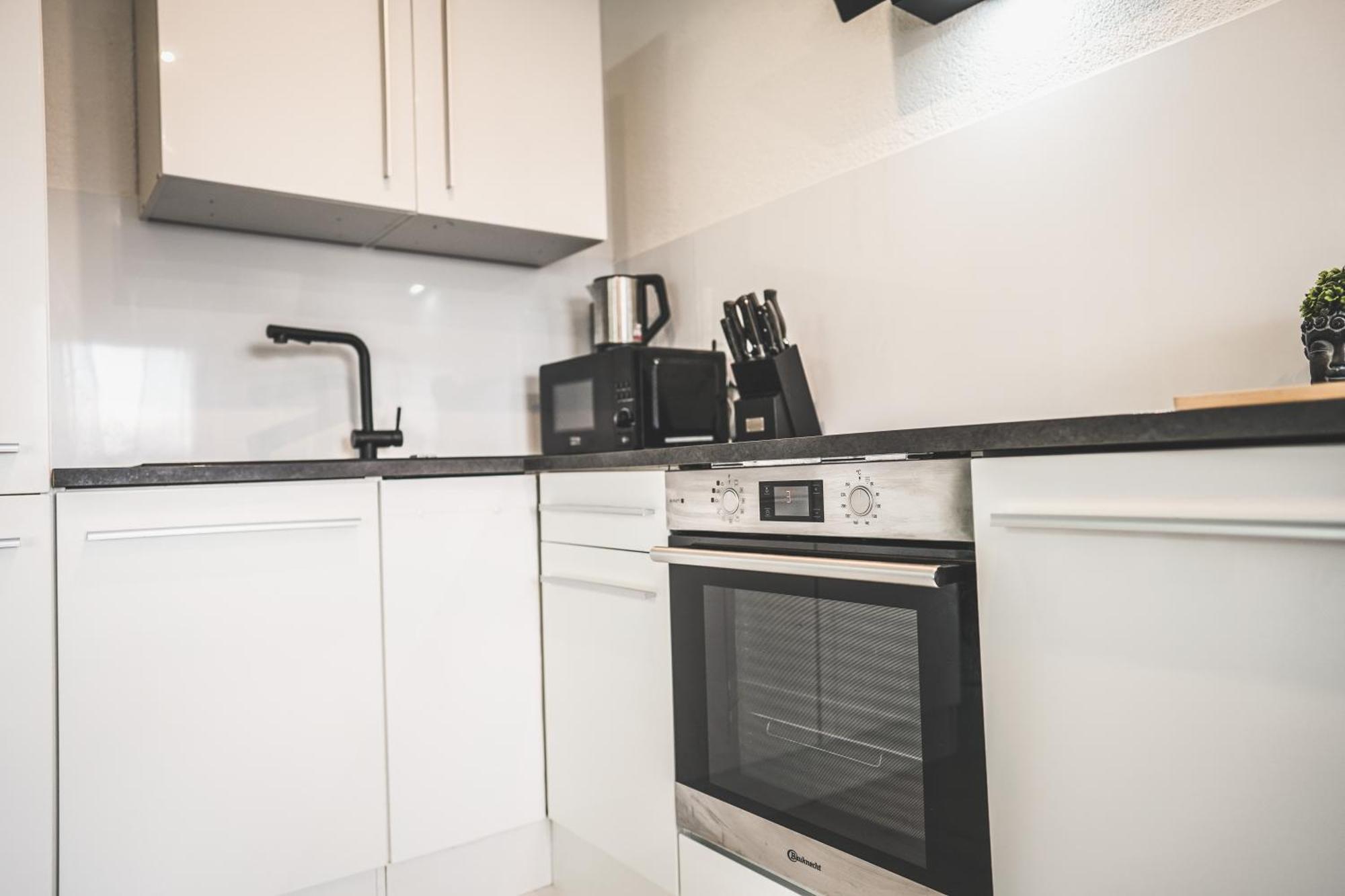 Luxus Maisonette Wohnung Am See, Wehome Premium 장크트 레온 로트 외부 사진